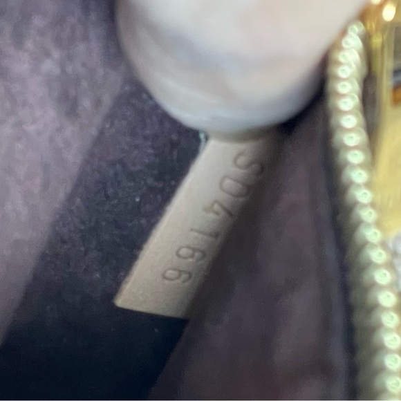 Louis Vuitton Pochette Métis Crossbody Bag - Picture 14 of 14